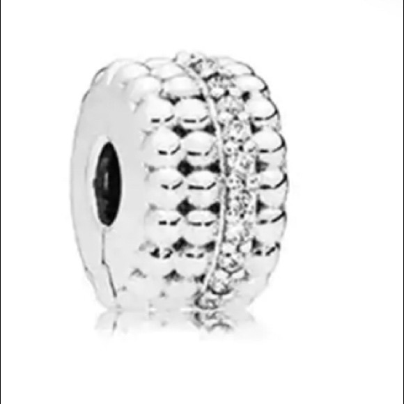 Pandora Jewelry - Pandora clip set of two